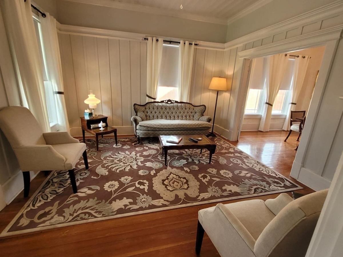 Holland House - Historic And Sophisticated Villa Alpine Eksteriør billede