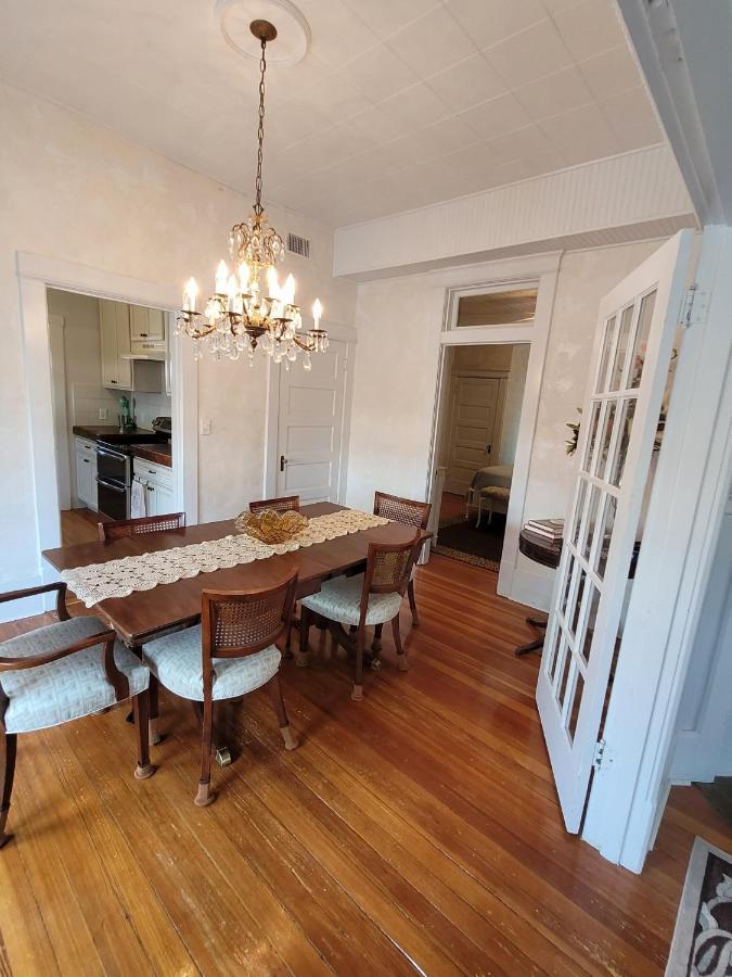 Holland House - Historic And Sophisticated Villa Alpine Eksteriør billede